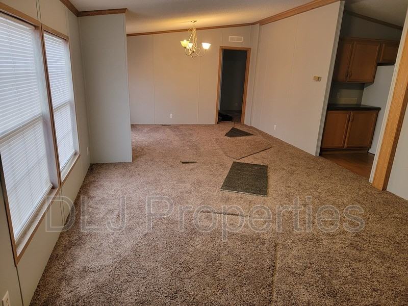 1612 W Highway 25 70 - Photo 3 of 11