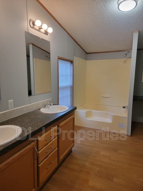 1612 W Highway 25 70 - Photo 6 of 11