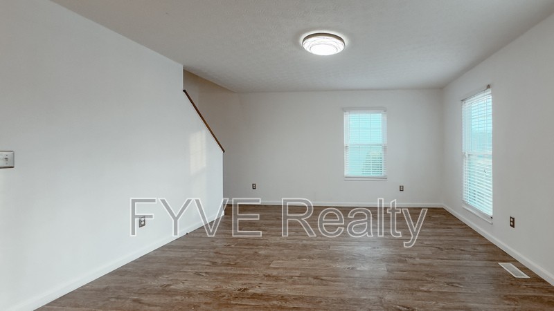 420 Sawyer Blvd - Photo 2 of 18
