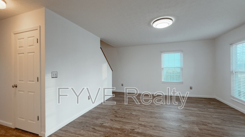 420 Sawyer Blvd - Photo 3 of 18