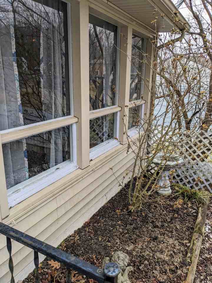 4668 Fairmont Ave - Photo 4 of 46