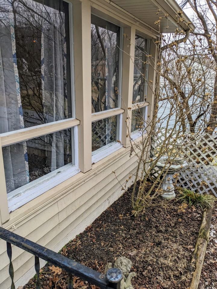 4668 Fairmont Ave - Photo 5 of 46