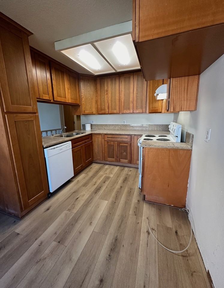 84 Bryson Dr - Photo 3 of 10