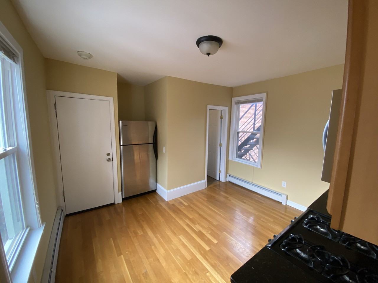 26 Pinckney St #4 - Photo 2 of 10