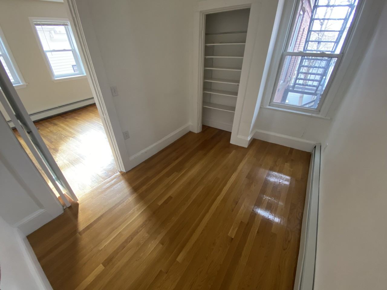 26 Pinckney St #4 - Photo 5 of 10
