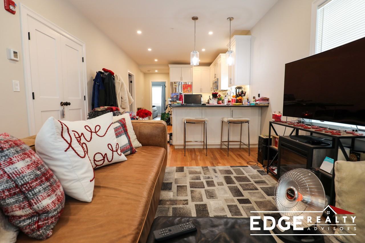 87 High St #1 - Photo 5 of 10
