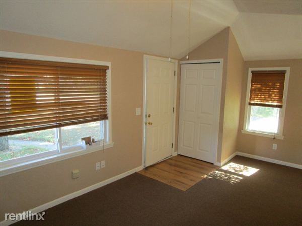 477 Deland Rd - Photo 2 of 10