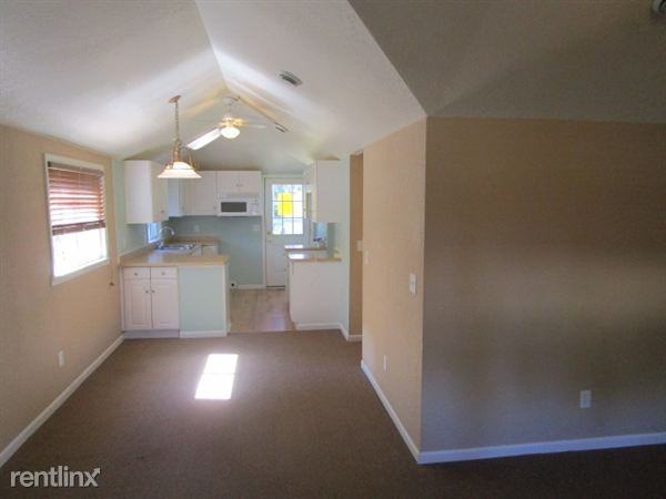 477 Deland Rd - Photo 3 of 10