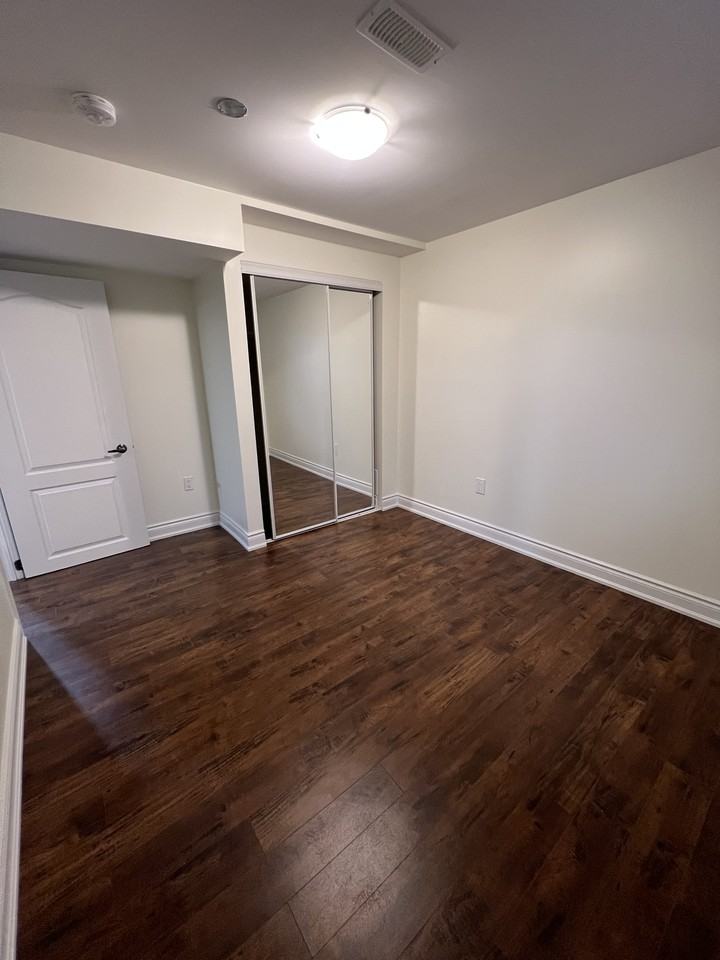 15 Continental Rd - Photo 3 of 8