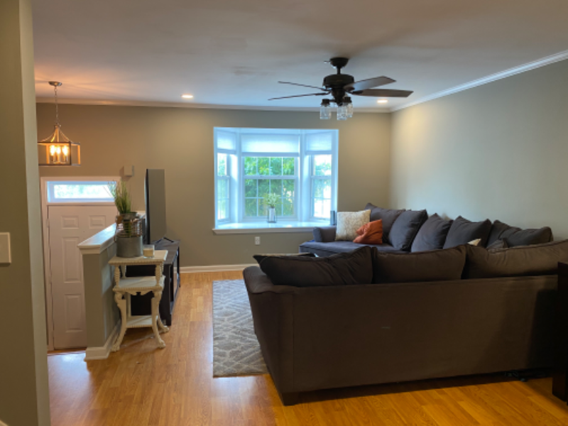 1310 Farley Ct S - Photo 3 of 30