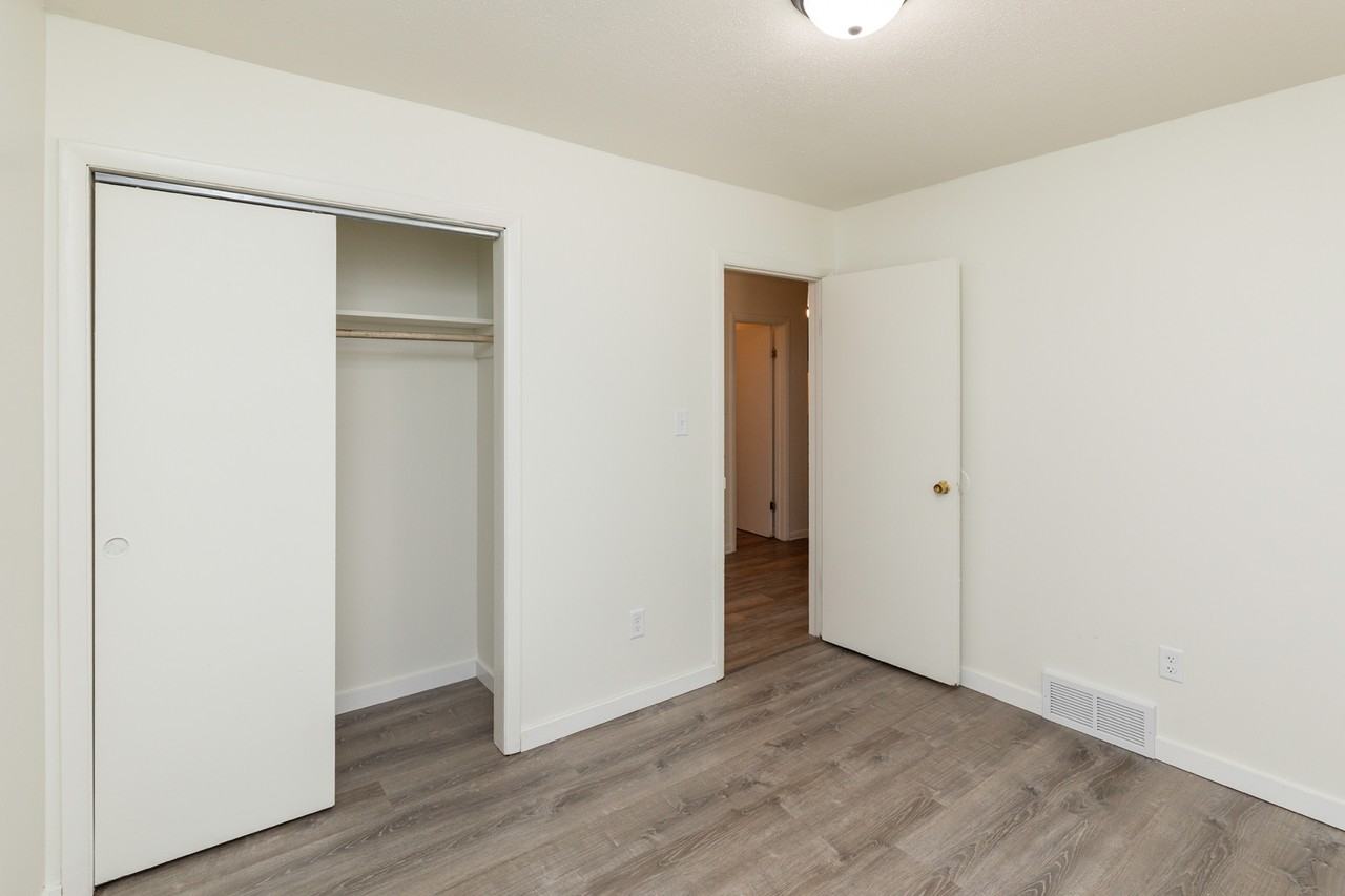 426 E Leach Ave #NA - Photo 2 of 17