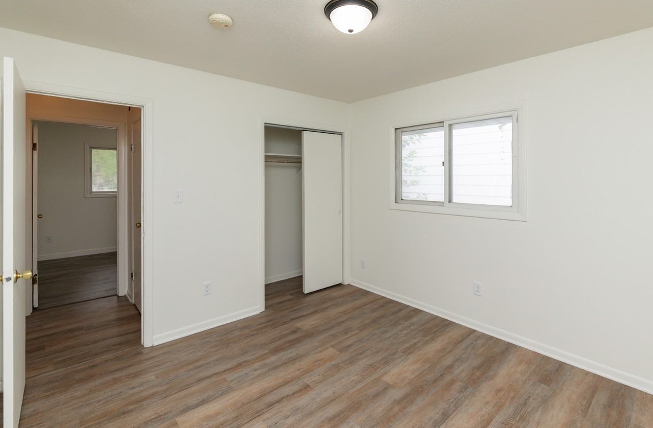 426 E Leach Ave #NA - Photo 3 of 17