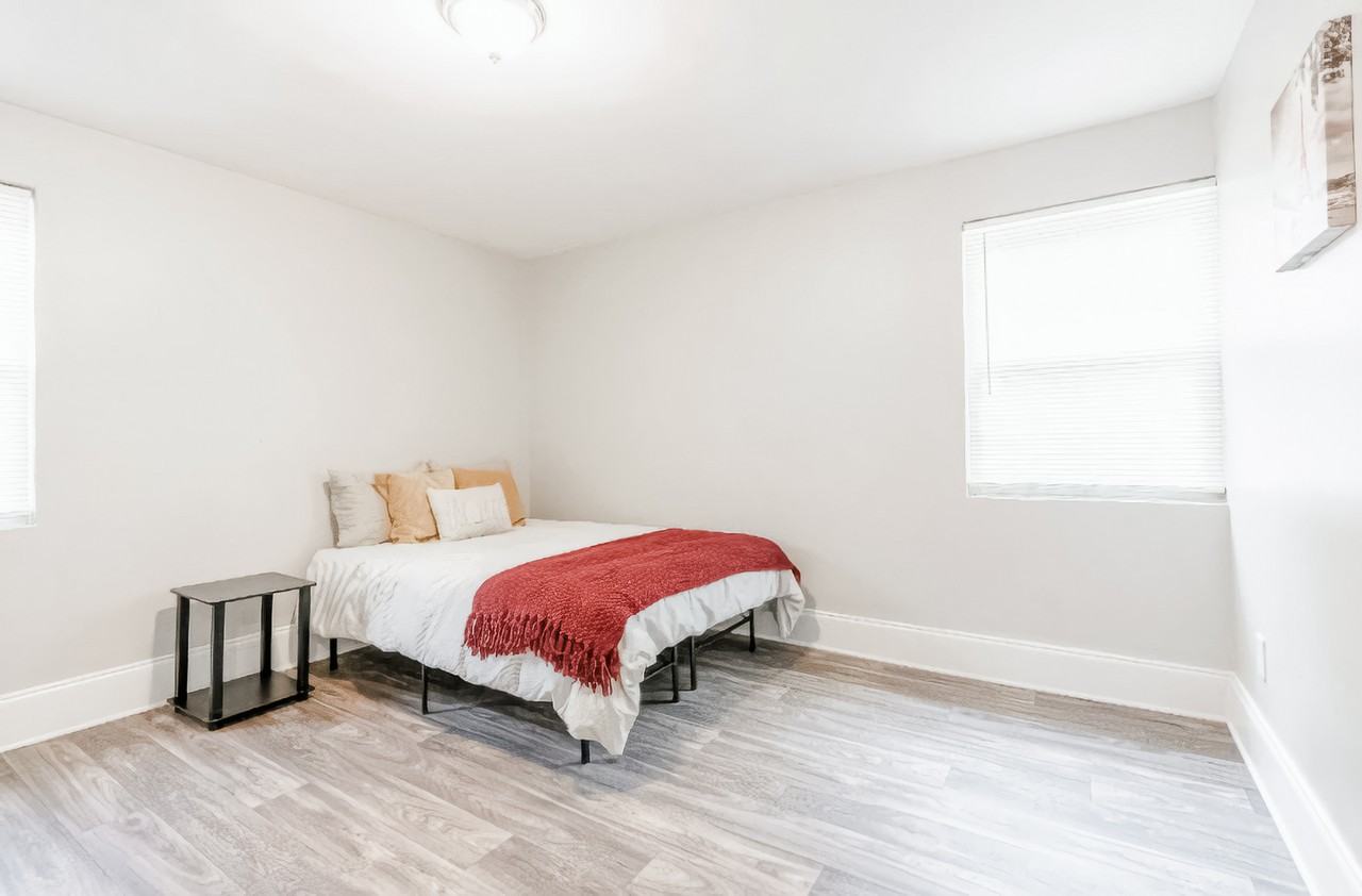 Orlando St Sw - Photo 5 of 7