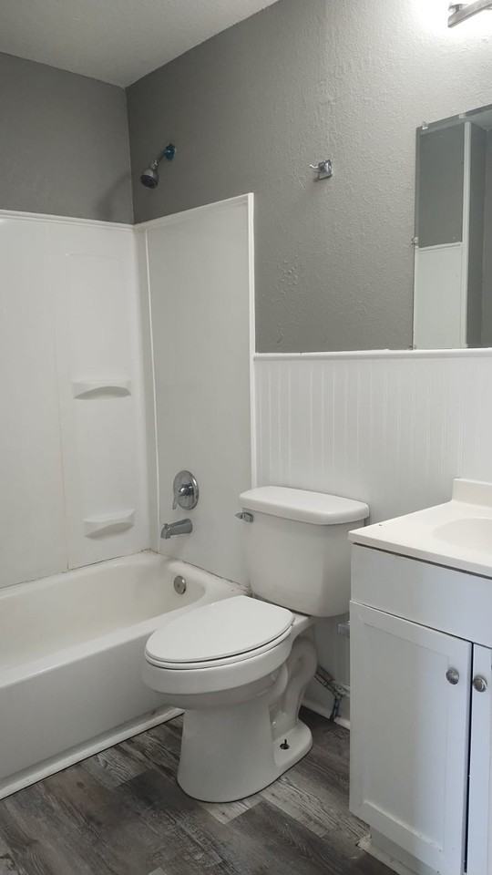 3904 Griffin St Apt 3b #3904-3B - Photo 7 of 9