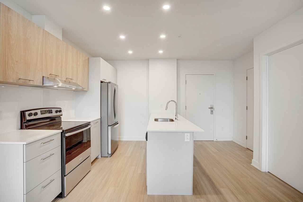 Novelia - Photo 3 of 10