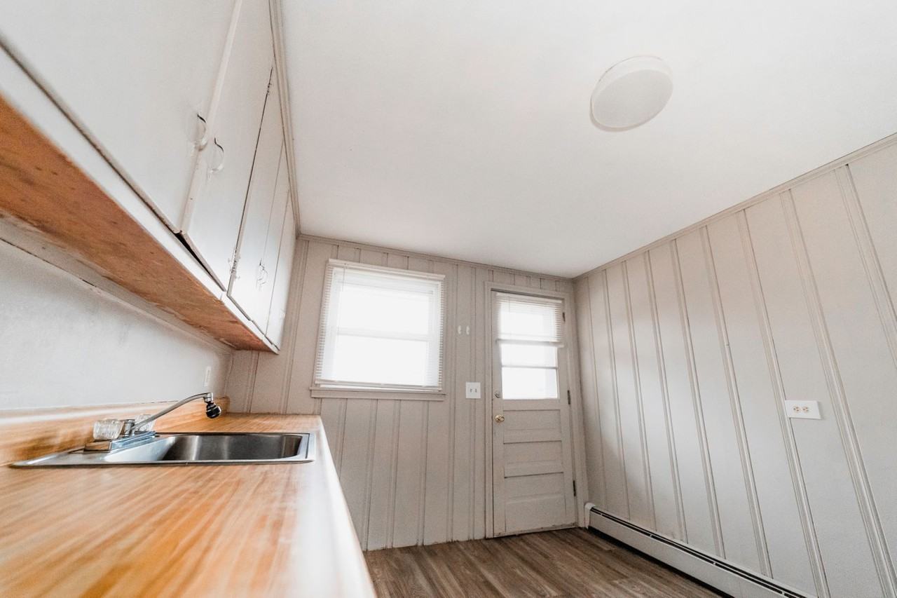 Maplewood - Photo 7 of 28