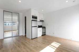 featured image of 716 Indiana Ct