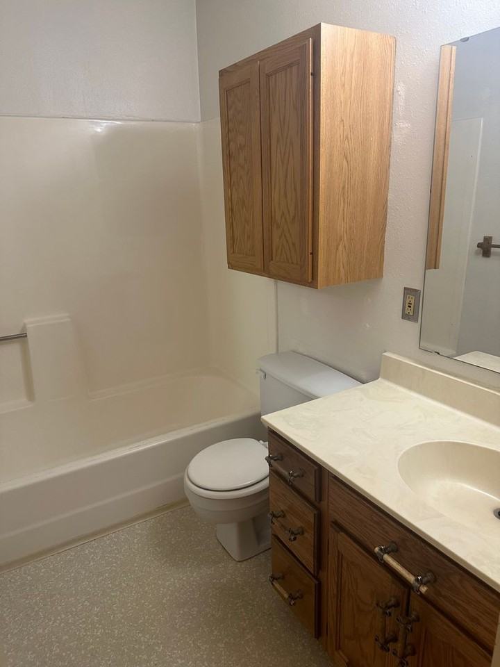 Prescott Apartments - Photo 7 of 16