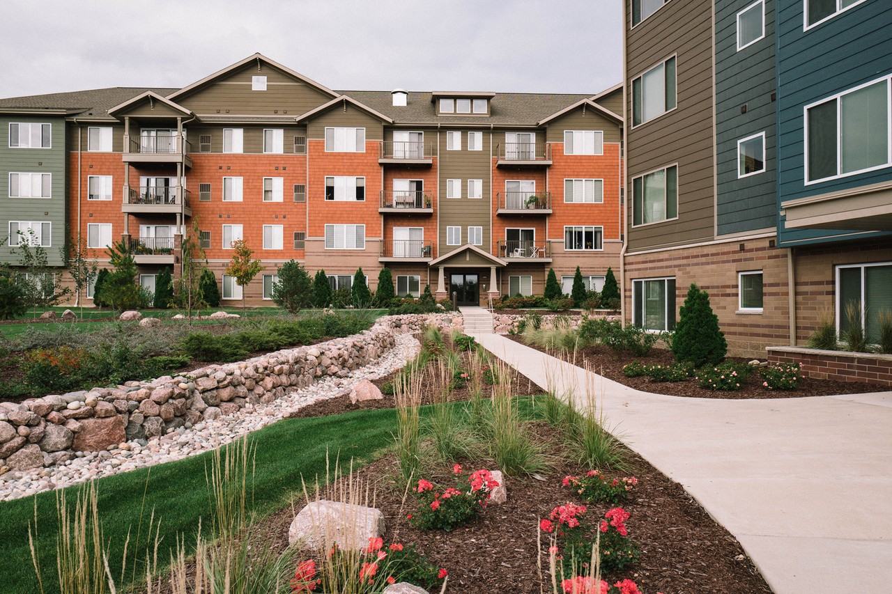 1600Tosa, 1500 Building - Photo 3 of 50