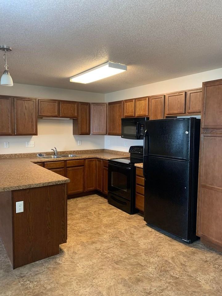 Westport Apartments - Photo 2 of 26