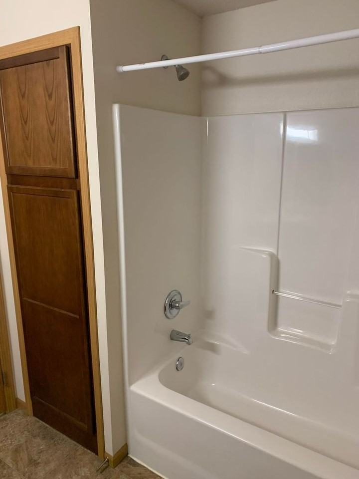 Westport Apartments - Photo 7 of 26