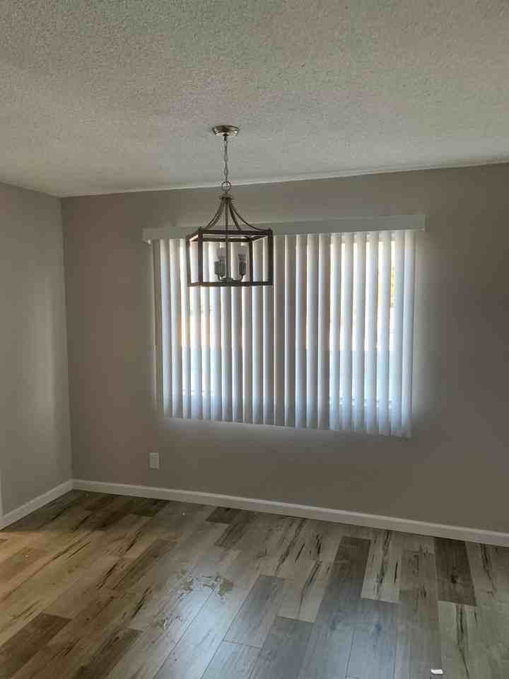 TARZANA 6130 - Photo 4 of 50