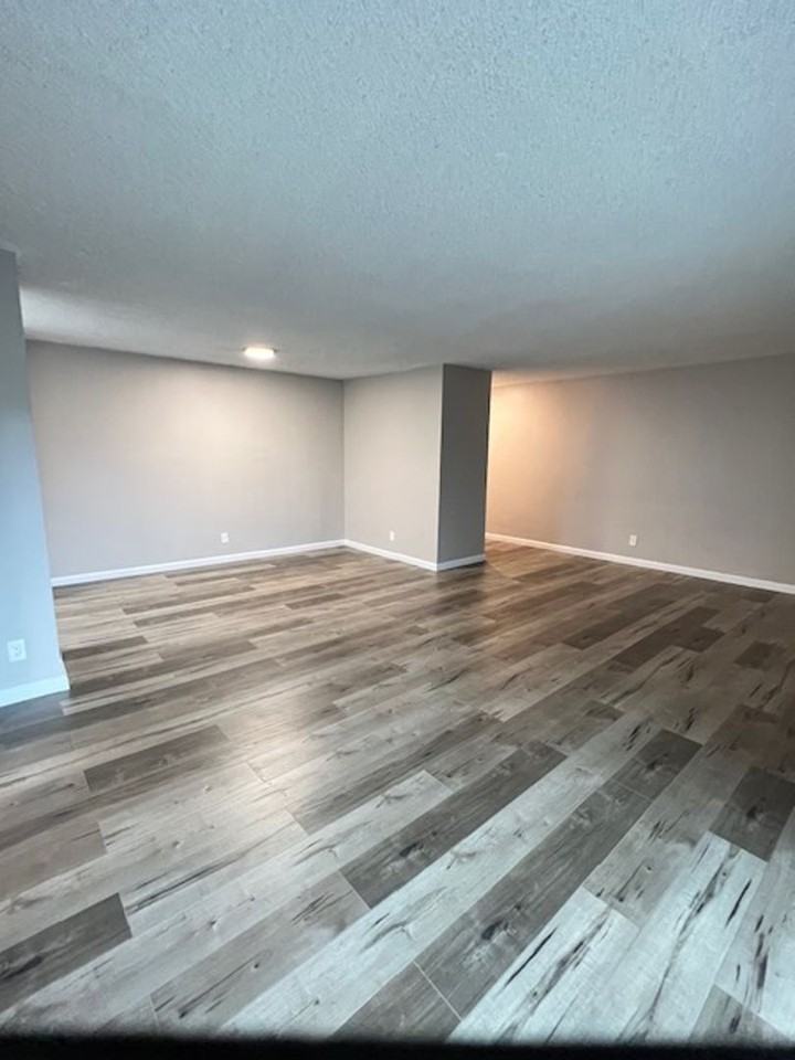 TARZANA 6130 - Photo 5 of 50