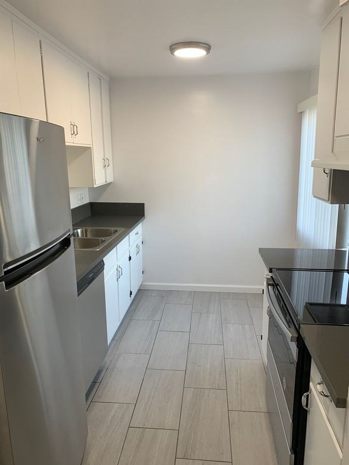 TARZANA 6130 - Photo 6 of 50