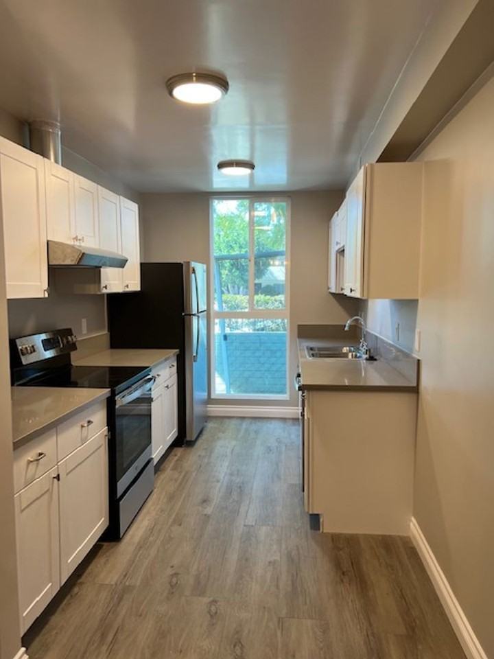 TARZANA 6210 - Photo 6 of 26