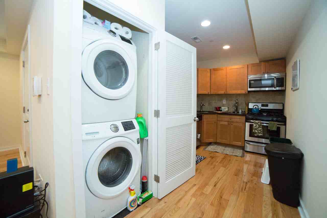3222 Spring Garden - Photo 5 of 20