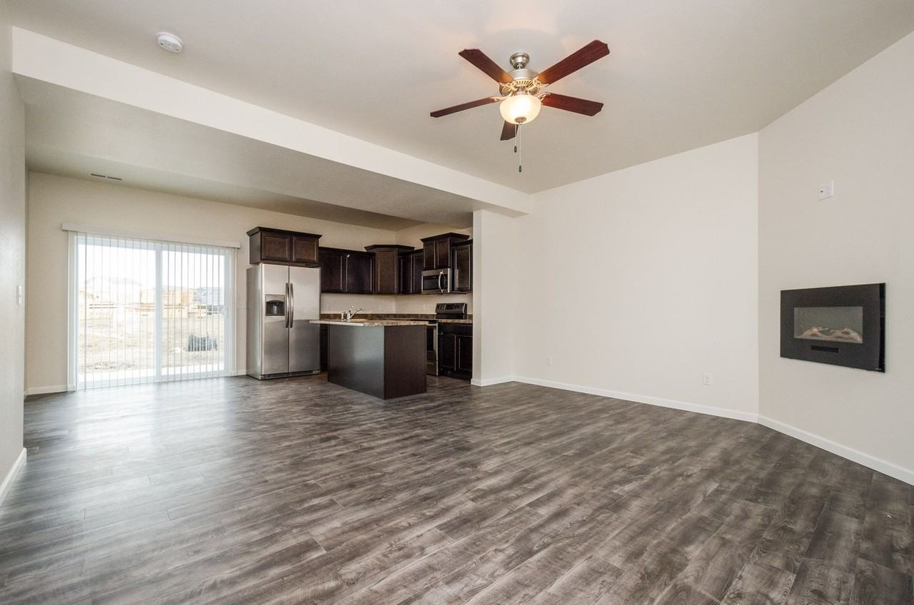 Dahnovan Estates - Photo 6 of 25