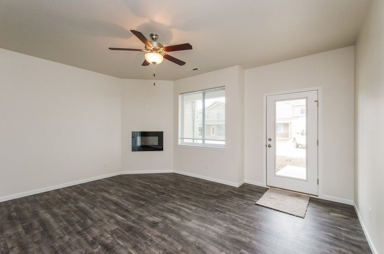 Dahnovan Estates - Photo 7 of 25