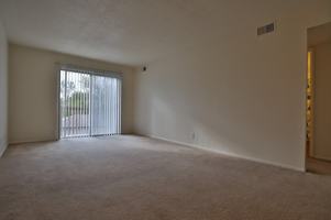 featured image of 1420 W Glen Ave