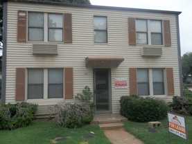1-4 118 W. Miller - Photo 1 of 1