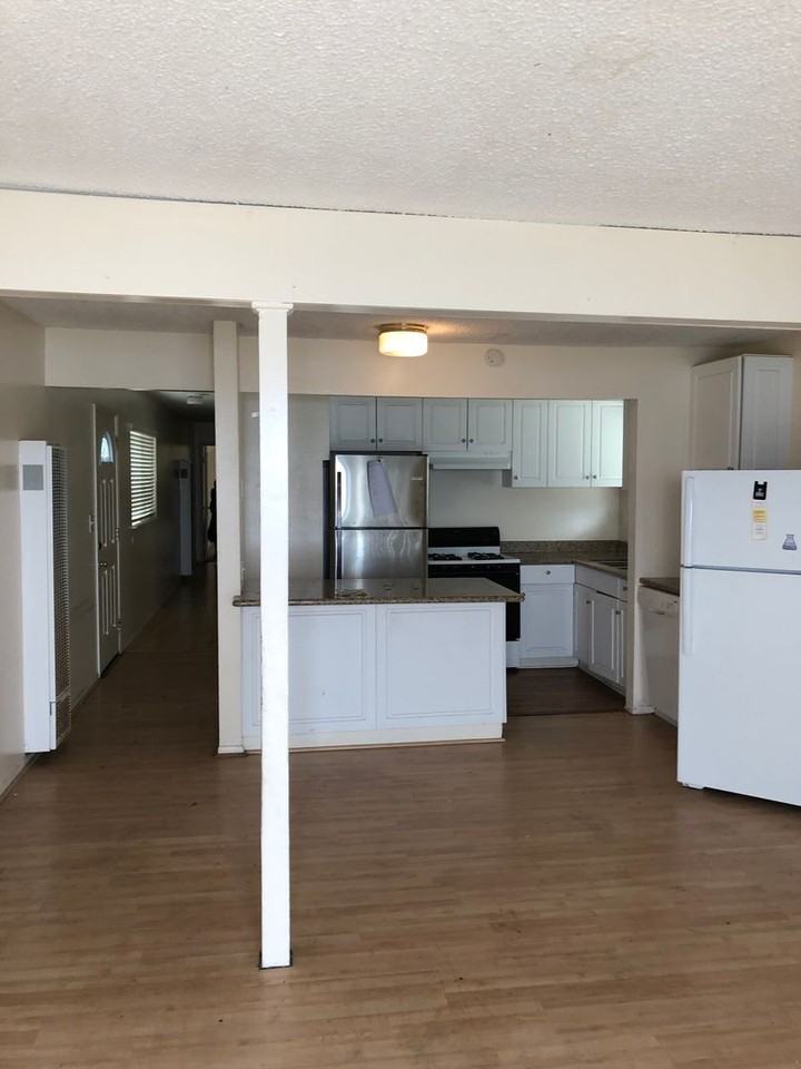 6679 Del Playa - Photo 5 of 38