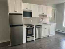 featured image of 76 Franklin St