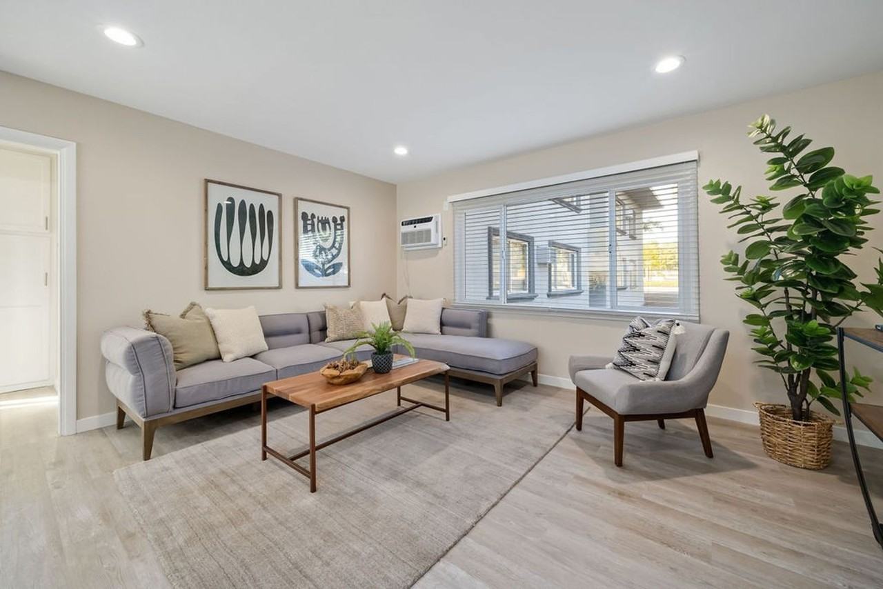 240 Spring Street - Photo 3 of 42