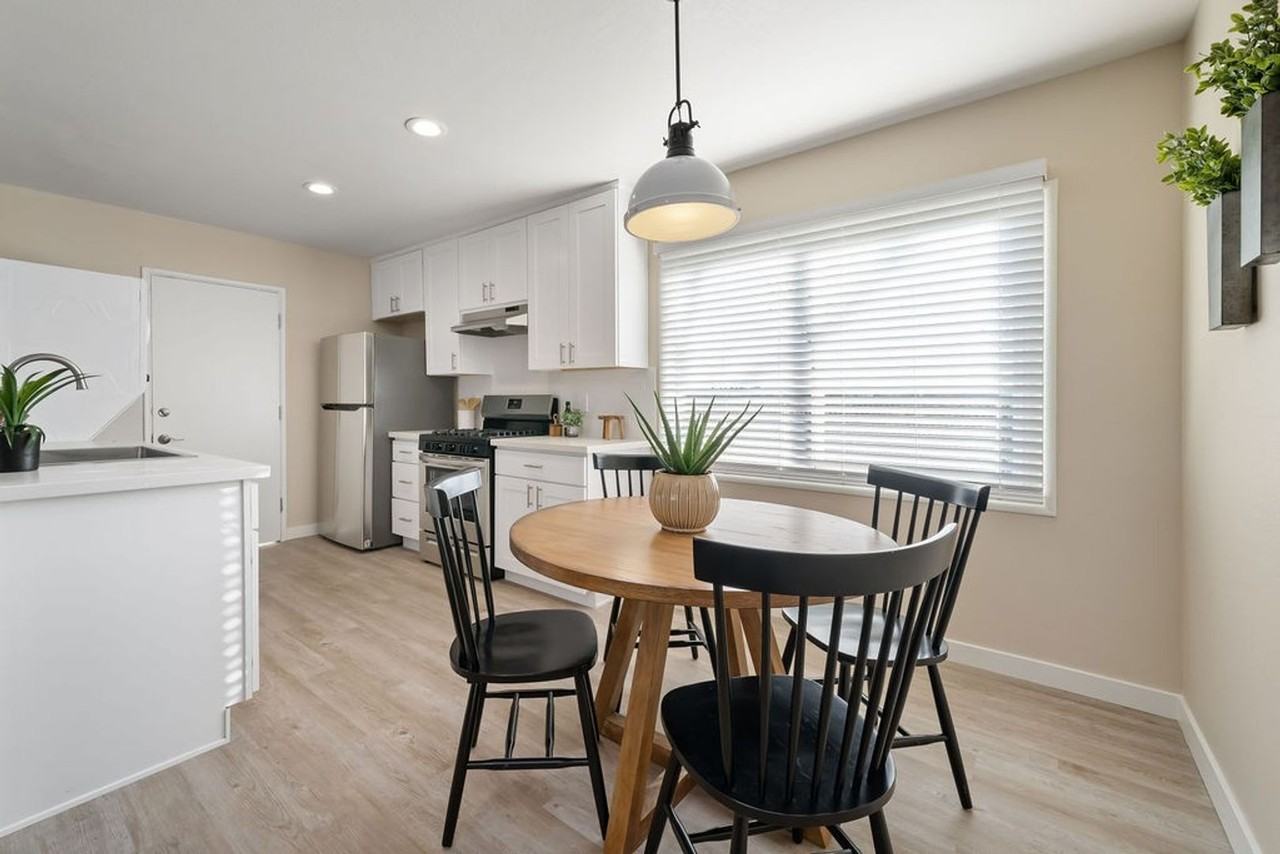 240 Spring Street - Photo 7 of 42