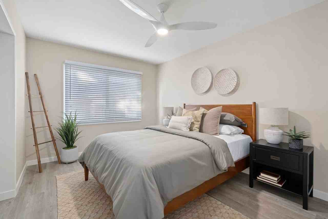 240 Spring Street - Photo 7 of 21