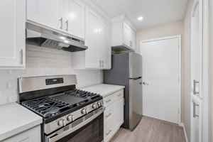 featured image of 251 S 16th St