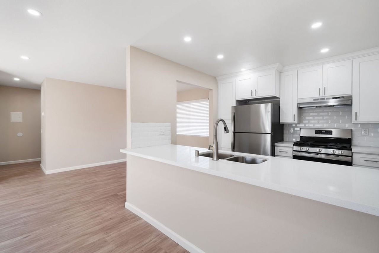 251 S 16th Street - Photo 4 of 22