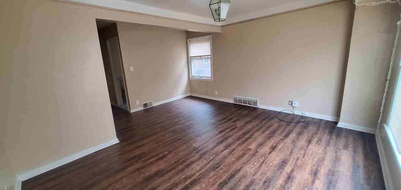 5781 Chalmers TR - Roni Derech - Photo 3 of 11