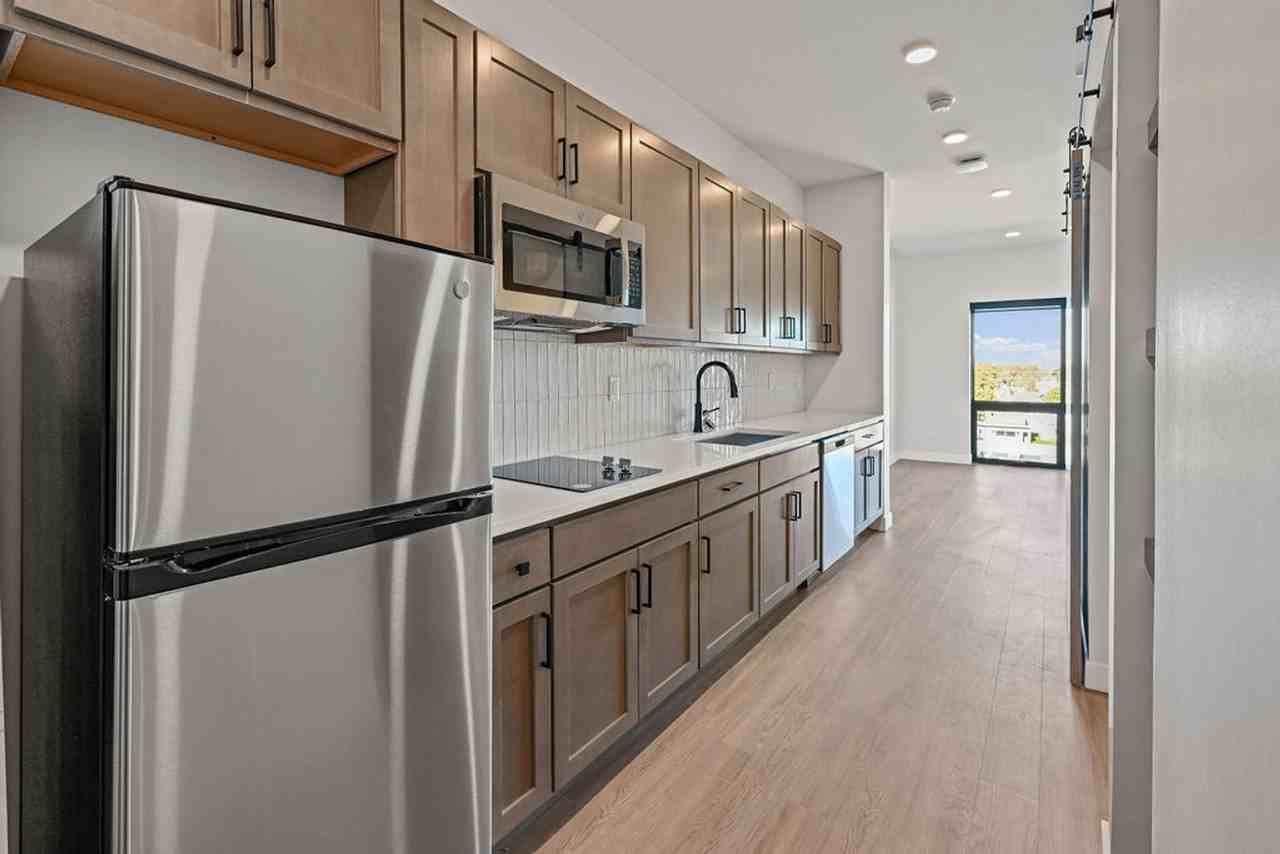 Urbane115 Apartments - Photo 6 of 50