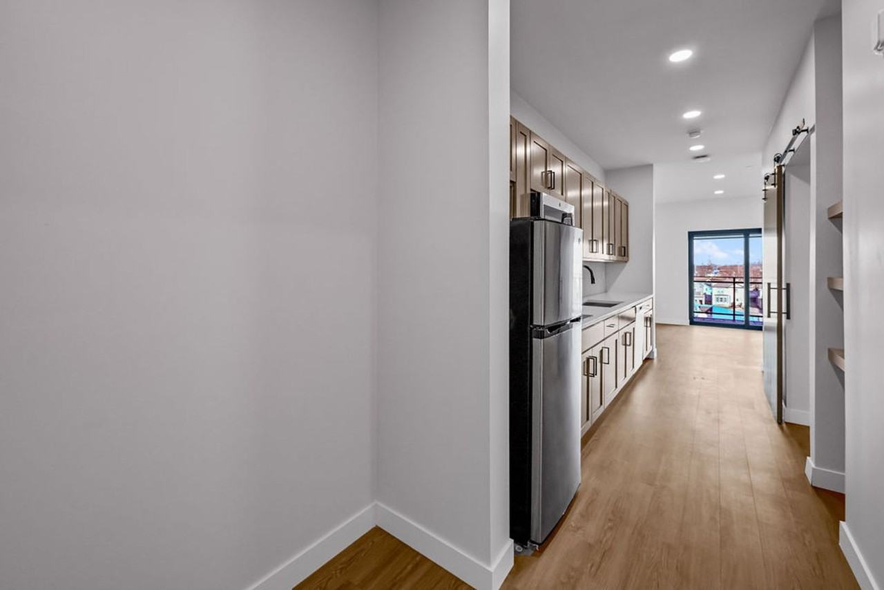 Urbane115 Apartments - Photo 7 of 50