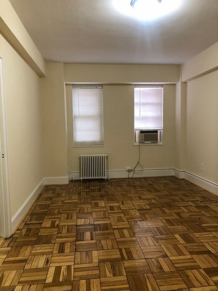Q Street Apartments - Photo 2 of 6