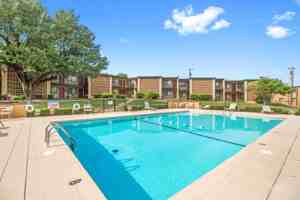 featured image of 4641 Woodland Blvd