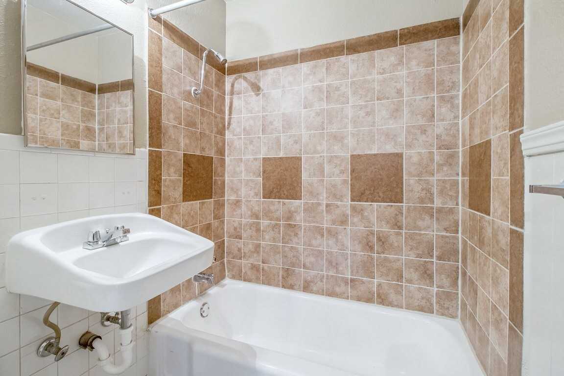 Woodland Hills - Photo 3 of 14