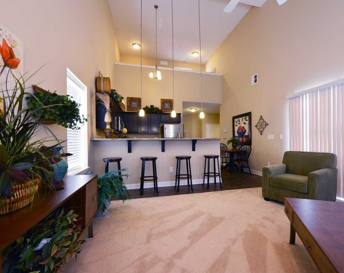 The Villas of Fox Hollow - Photo 6 of 50