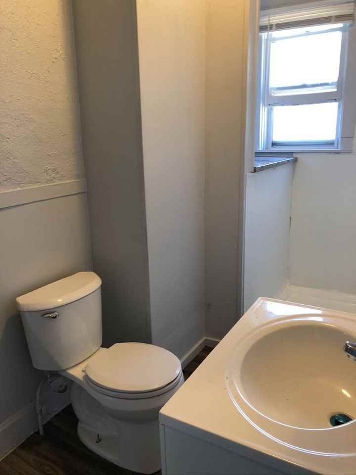 Knight Apartments and Sunlight Townhomes - Photo 4 of 14