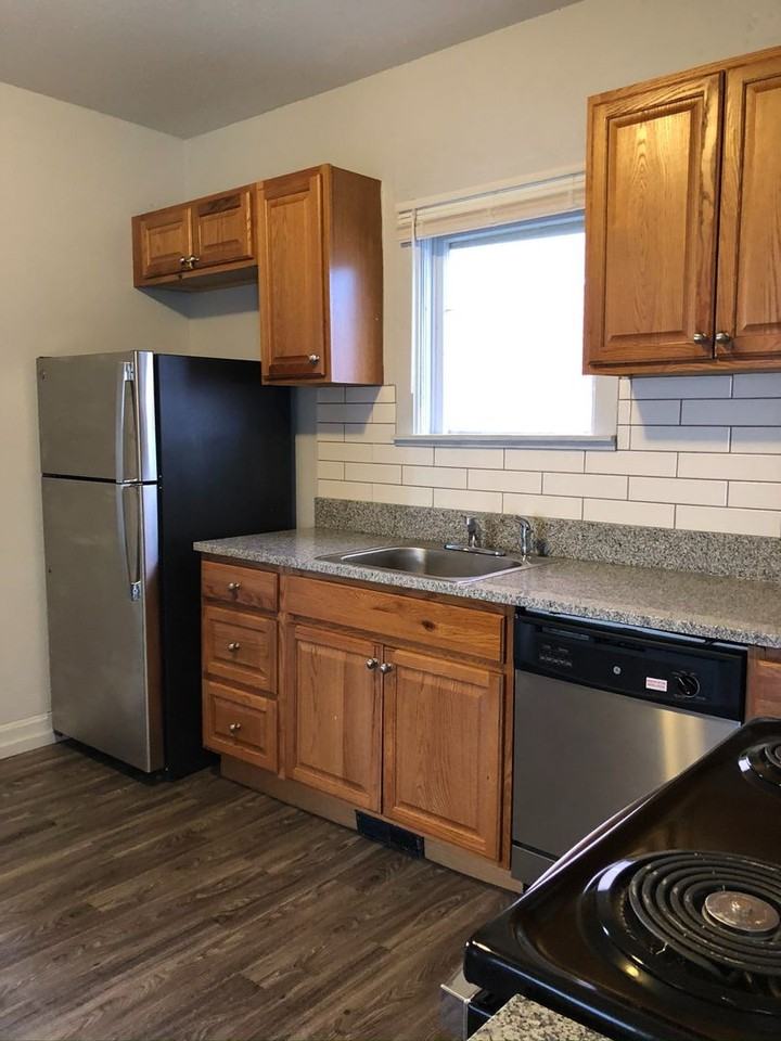 Knight Apartments and Sunlight Townhomes - Photo 7 of 14